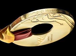 Gut drauf kommen die Leute, die wegen ihres Glaubens an Gott Probleme kriegen und ihr Leben trotzdem so durchziehen, wie es Gott gefällt. Sie gehören zu Gottes neuer Welt dazu, er wird ihnen die Goldmedaille umhängen, den Hauptgewinn für das Leben. Das hat Gott den Leuten versprochen, die ihn lieben. (Jakobus 1,12)