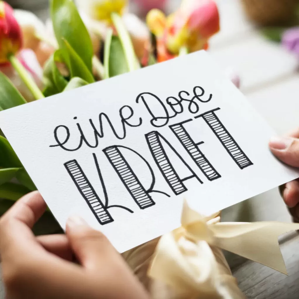 Postkarte - Marie - Eine Dose Kraft (2)