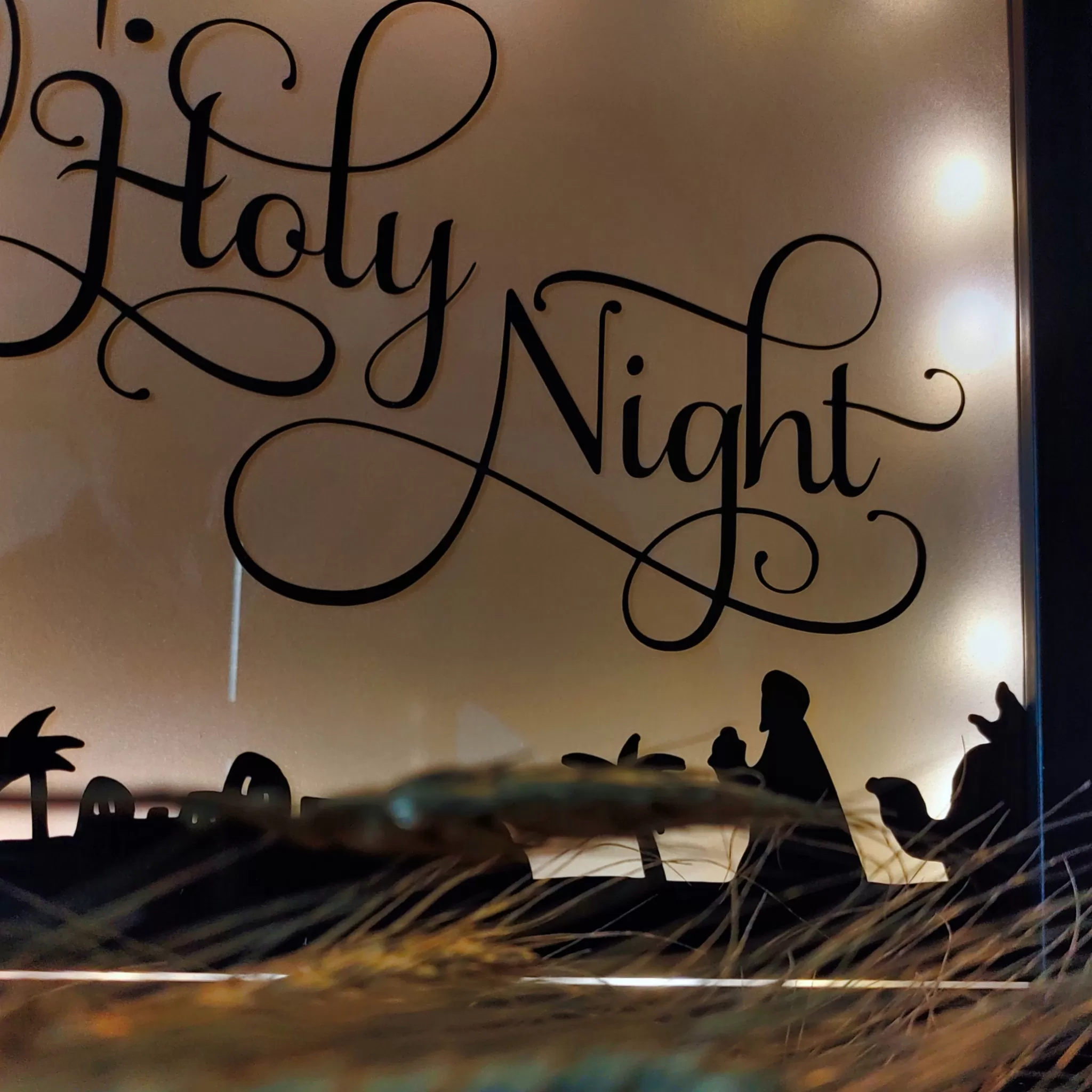 Shadowbox - Holy Night (10)