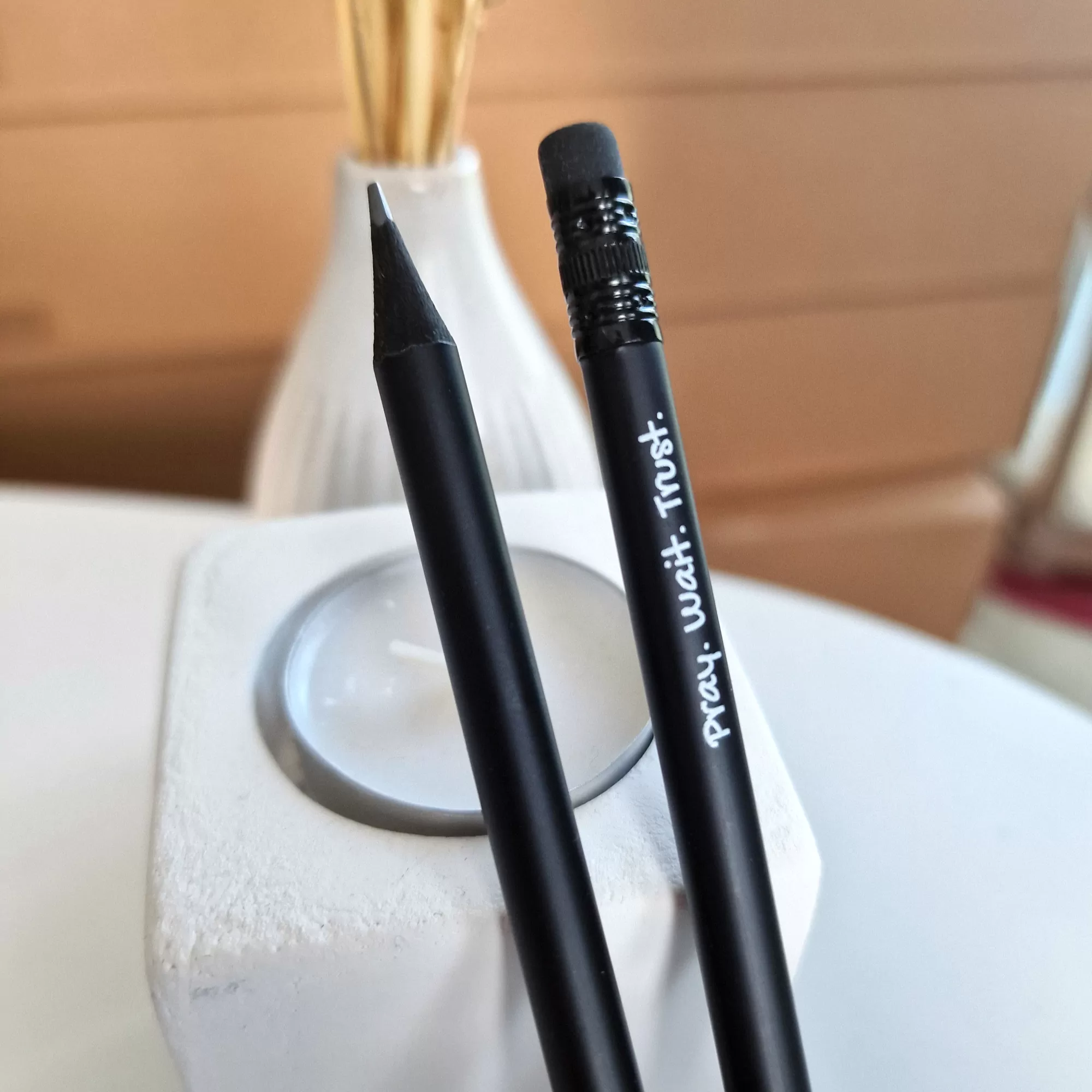 Stift - Pray Wait Trust 4